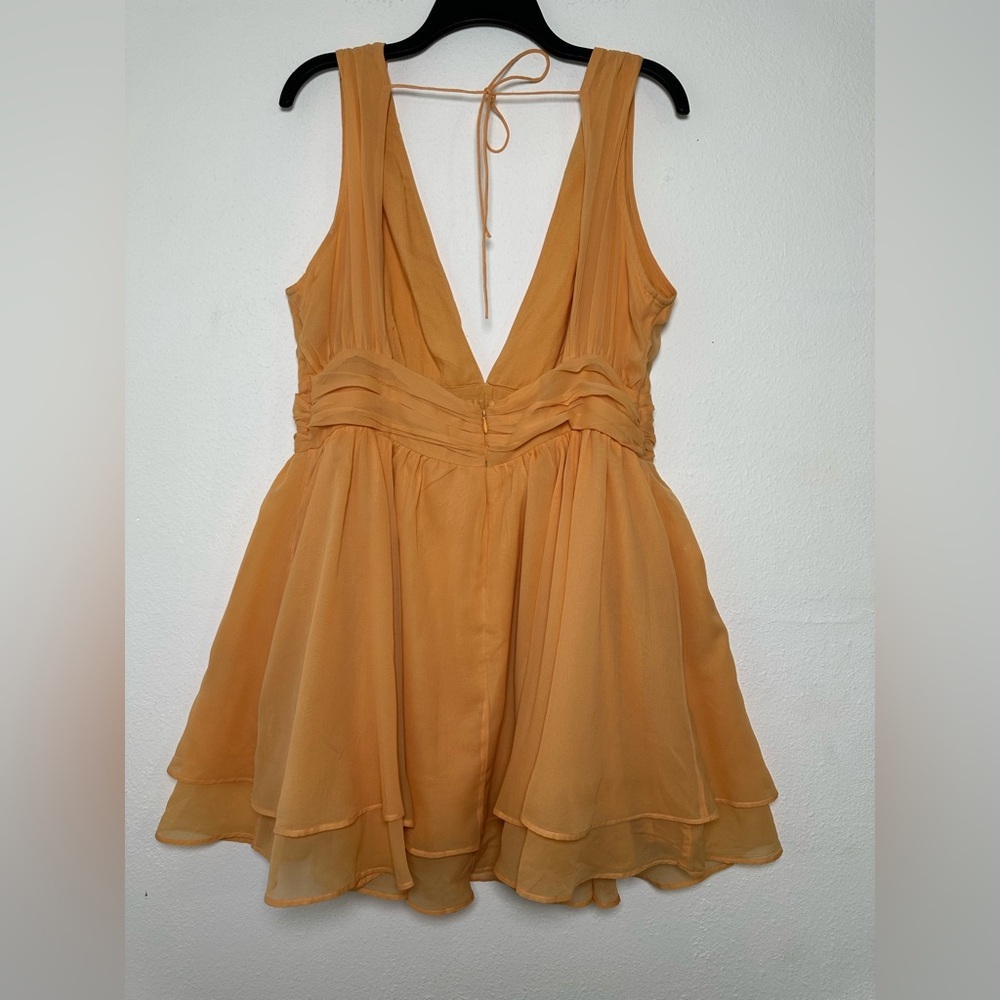 Abercrombie & Fitch Orange V-Neck Mini Fit and Flare Open Back Dress in Size L - Picture 4 of 15